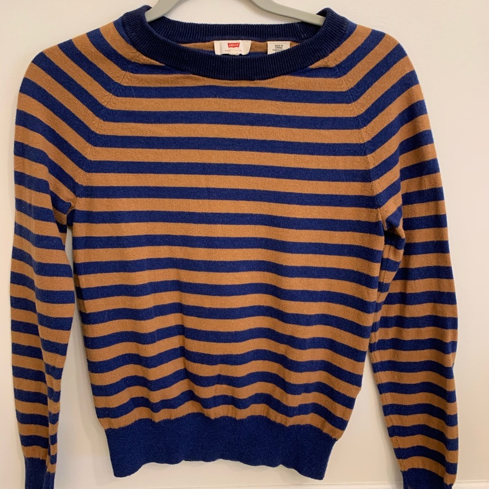 Levi’s stripped sweater